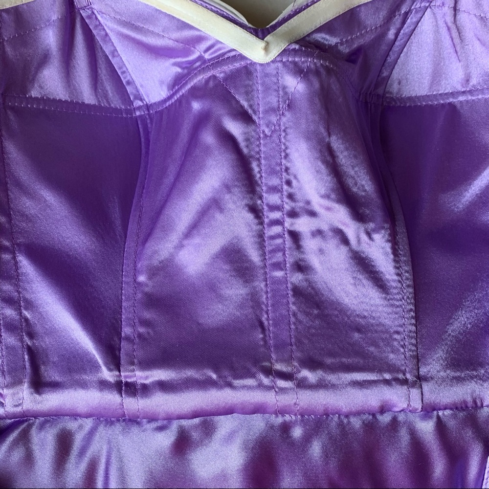 La Femme Prom / Wedding / Grad Formal dress, size 2 - Picture 11 of 16